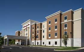 Hampton Inn & Suites Rocky Hill 3*